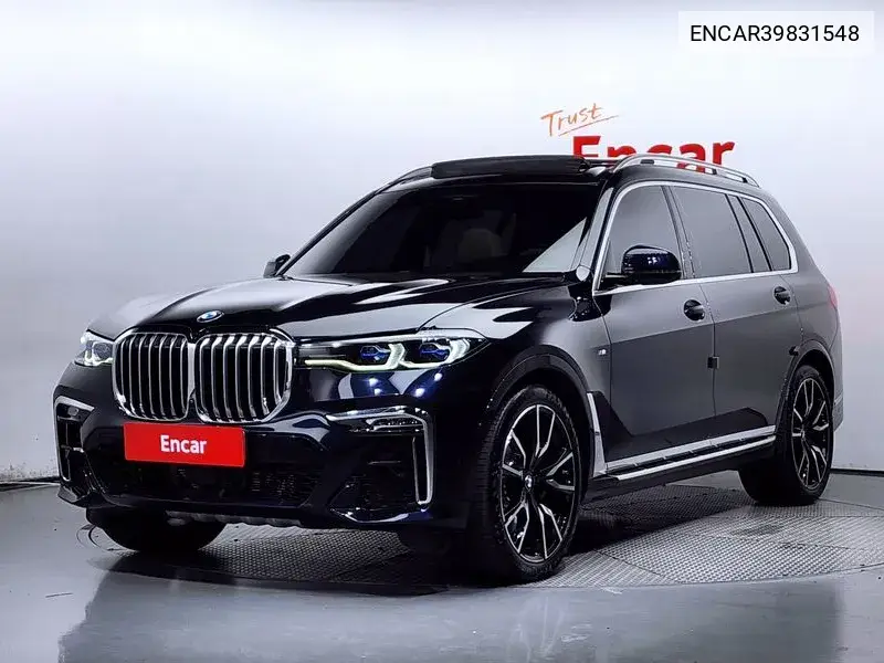 BMW X7 2021 года выпуска