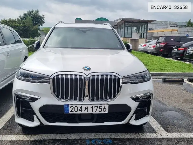 BMW X7 2021 года выпуска