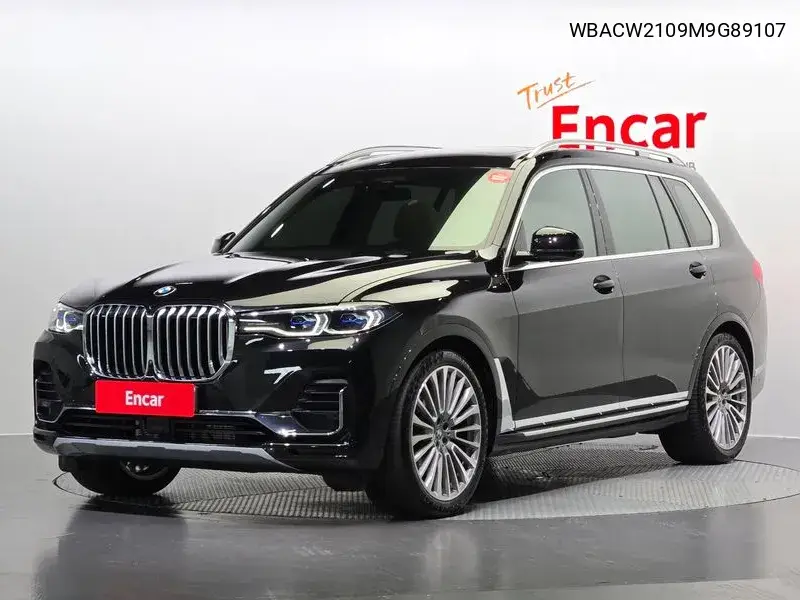 BMW X7 2021 года выпуска