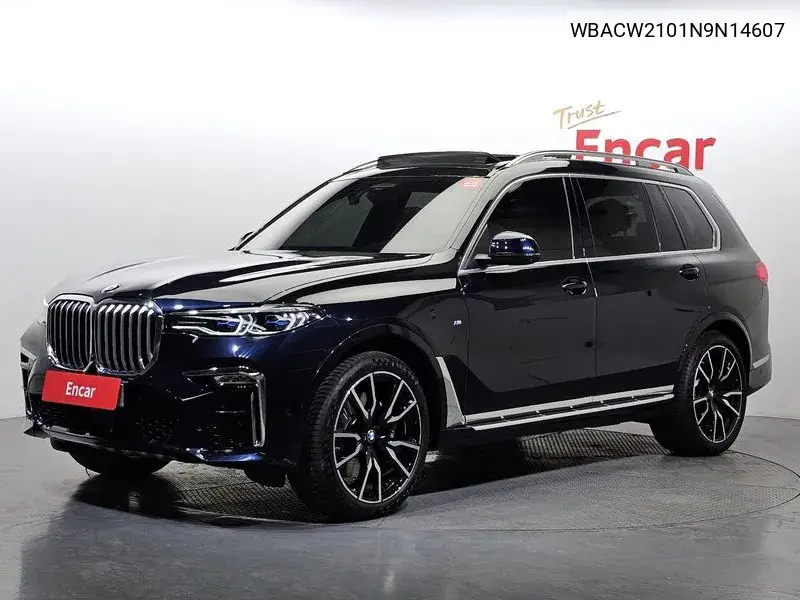 BMW X7 2022 года выпуска