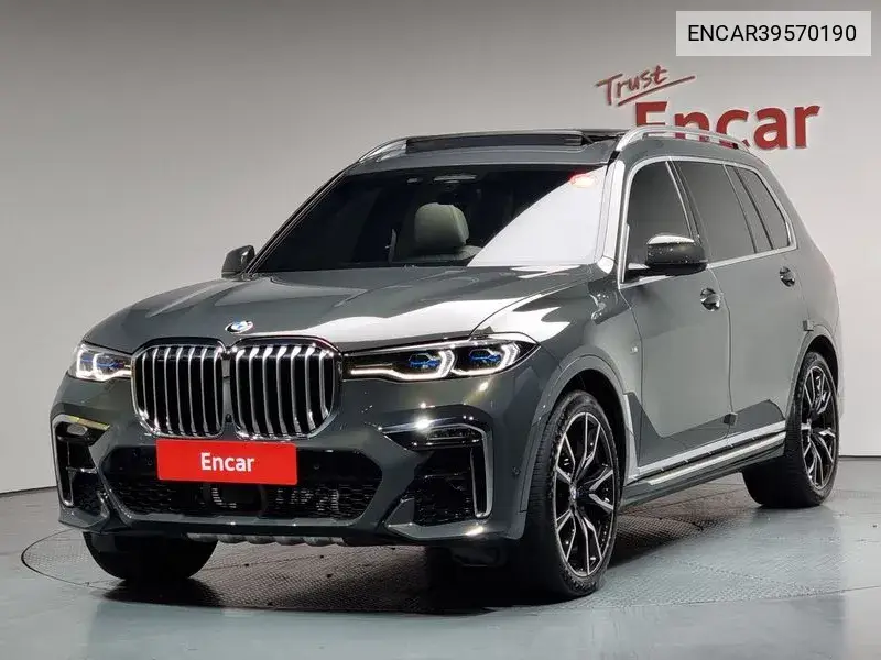 BMW X7 2022 года выпуска