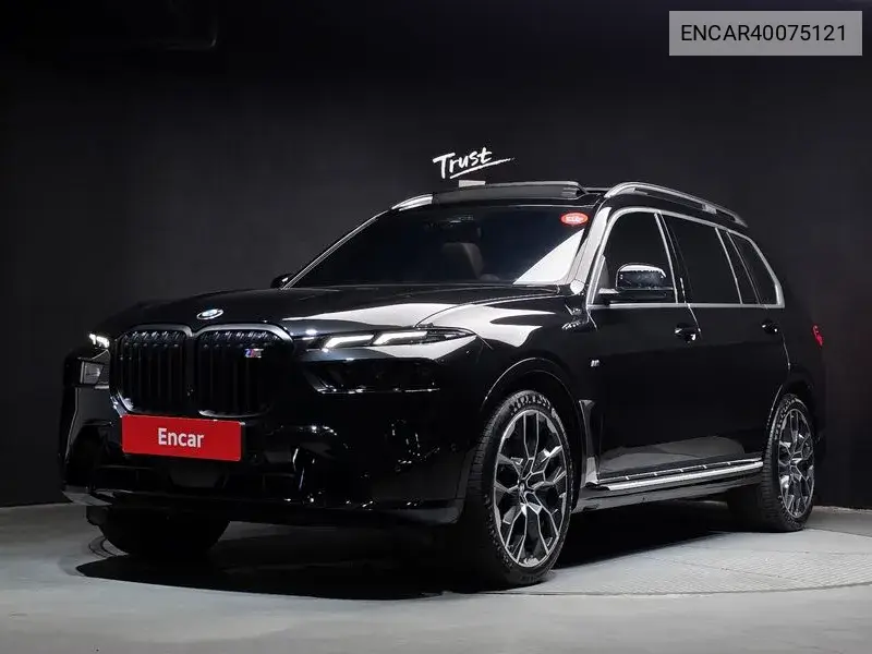 BMW X7 2022 года выпуска