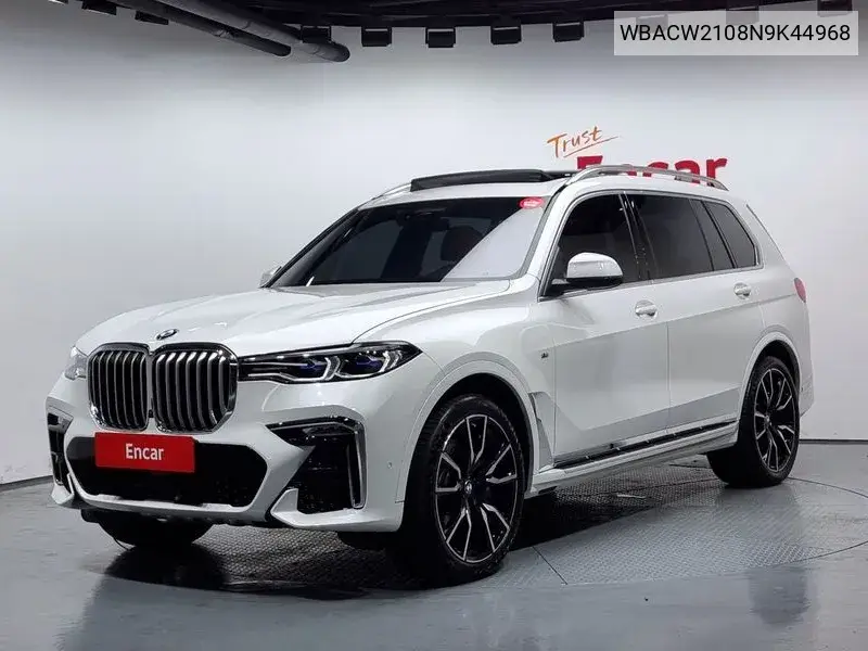 BMW X7 2022 года выпуска