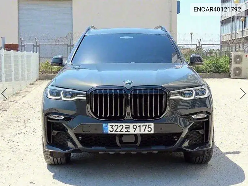 BMW X7 2022 года выпуска