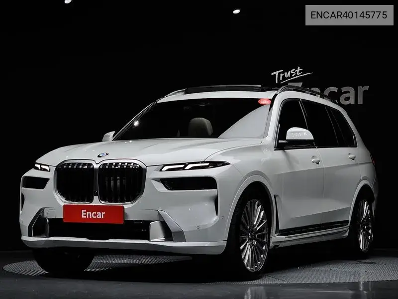 BMW X7 2022 года выпуска