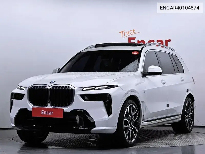 BMW X7 2023 года выпуска