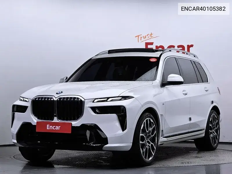 BMW X7 2023 года выпуска