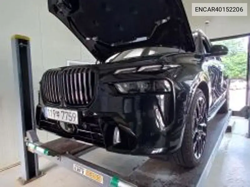 BMW X7 2023 года выпуска