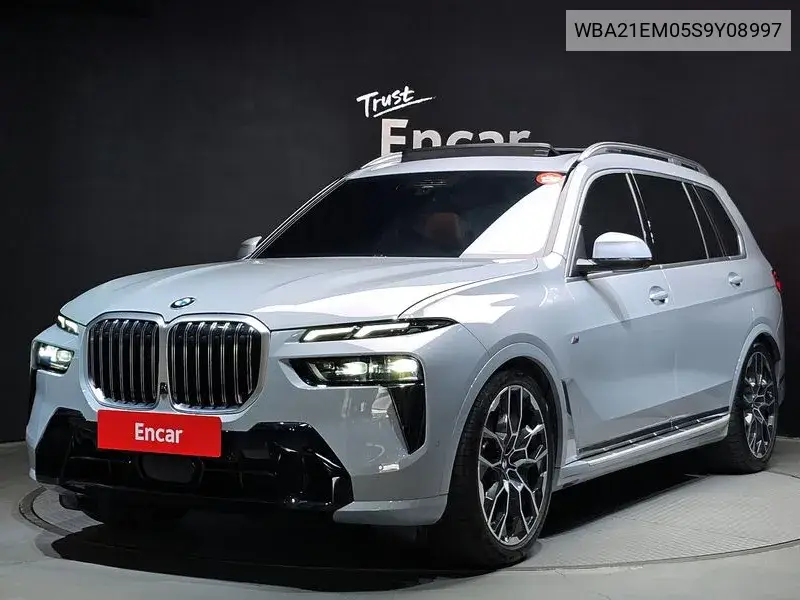 BMW X7 2024 года выпуска