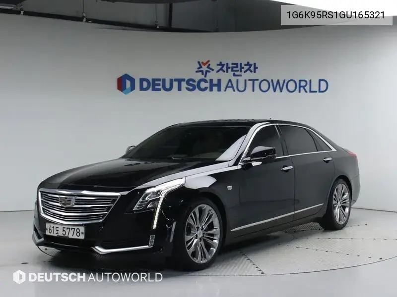 Cadillac CT6 2016 года выпуска