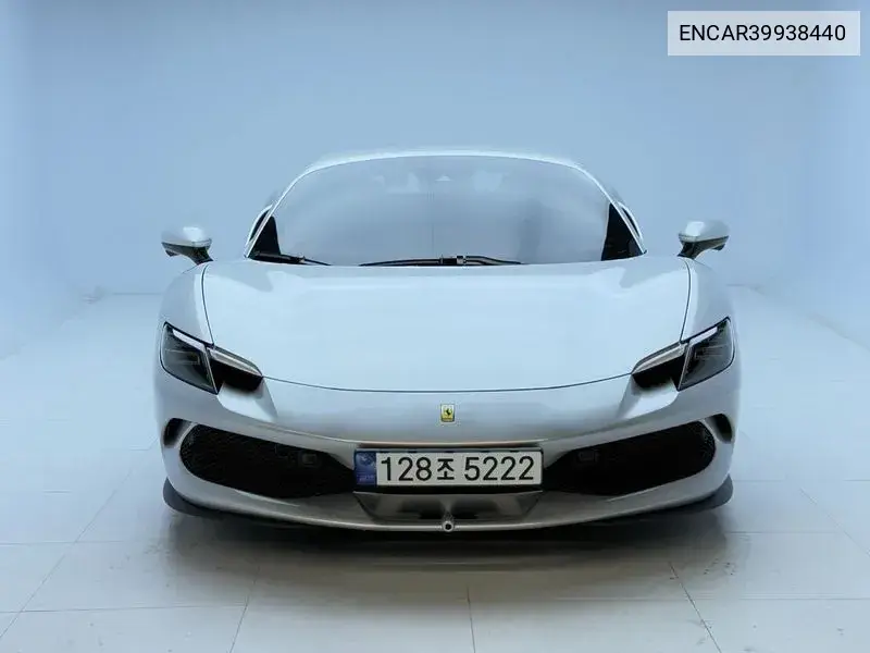 Ferrari 296 GTB 2023 года выпуска