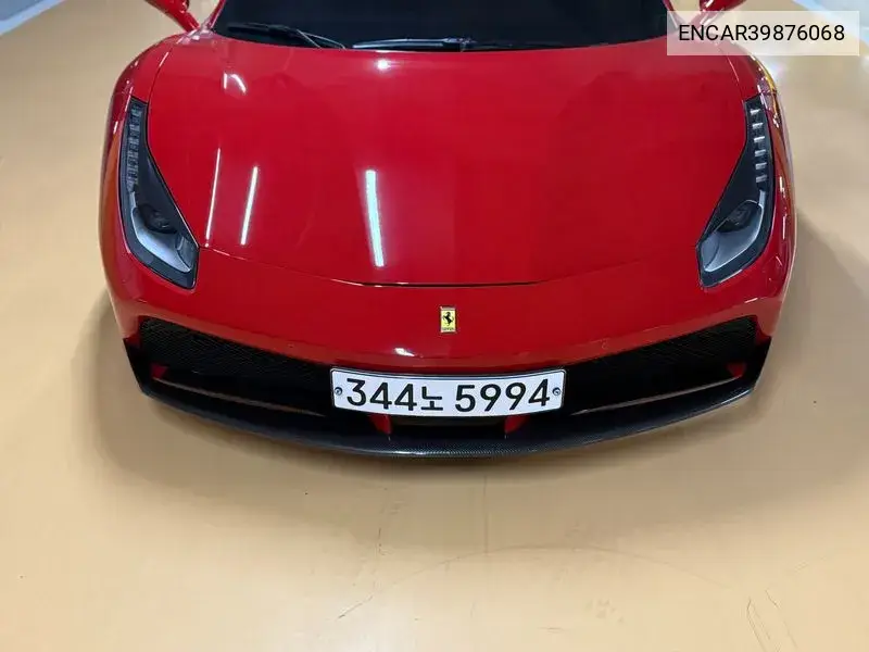 Ferrari 488 2016 года выпуска