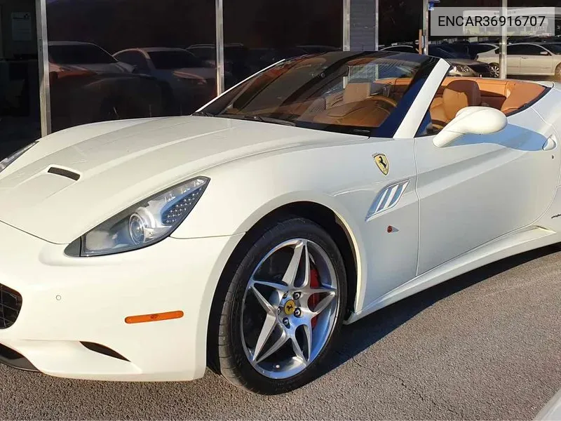 Ferrari California 2011 года выпуска