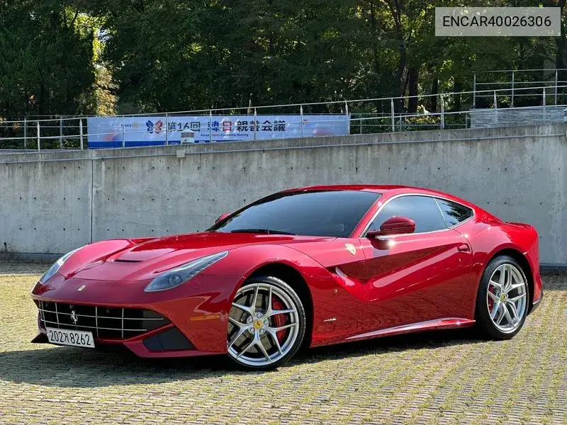 Ferrari F12berlinetta 2013 года выпуска