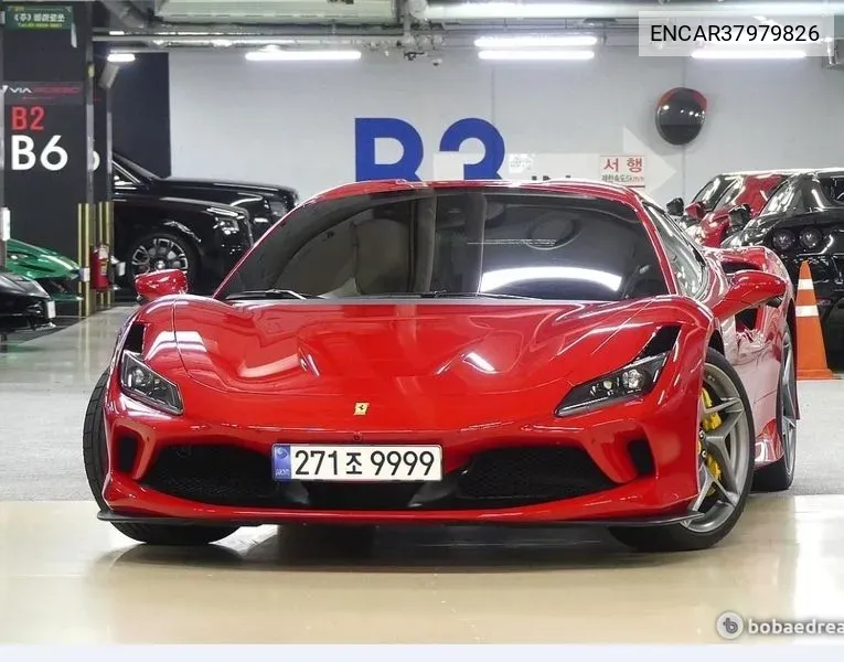 Ferrari F8 Tributo 2022 года выпуска
