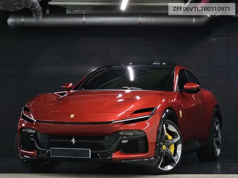 Ferrari Purosangue 2024 года выпуска