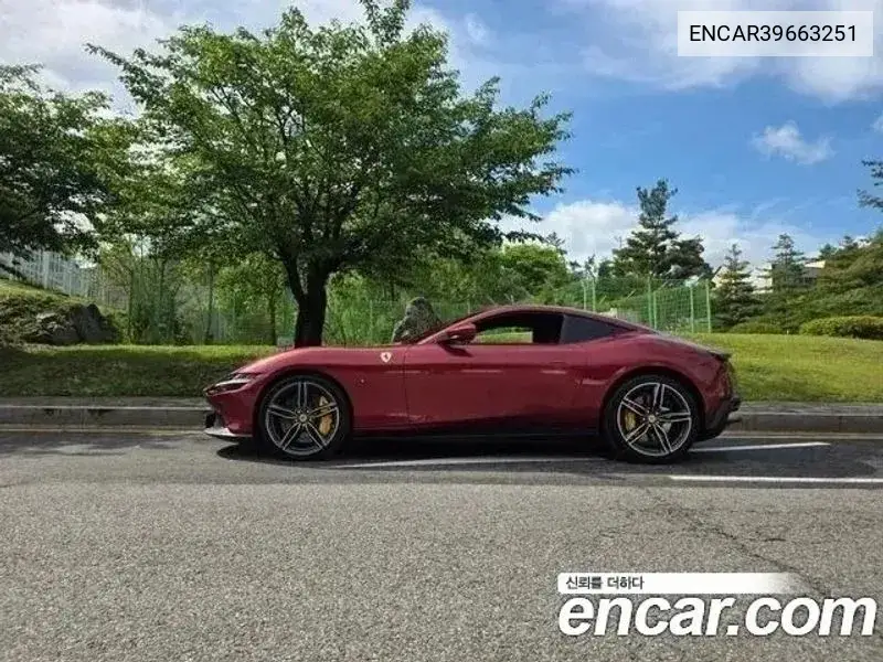 Ferrari Roma 2022 года выпуска