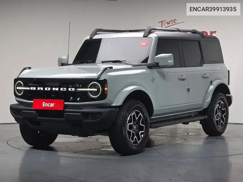 Ford Bronco 2022 года выпуска
