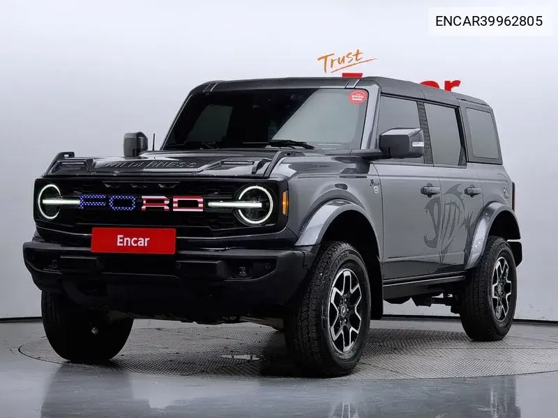 Ford Bronco 2022 года выпуска