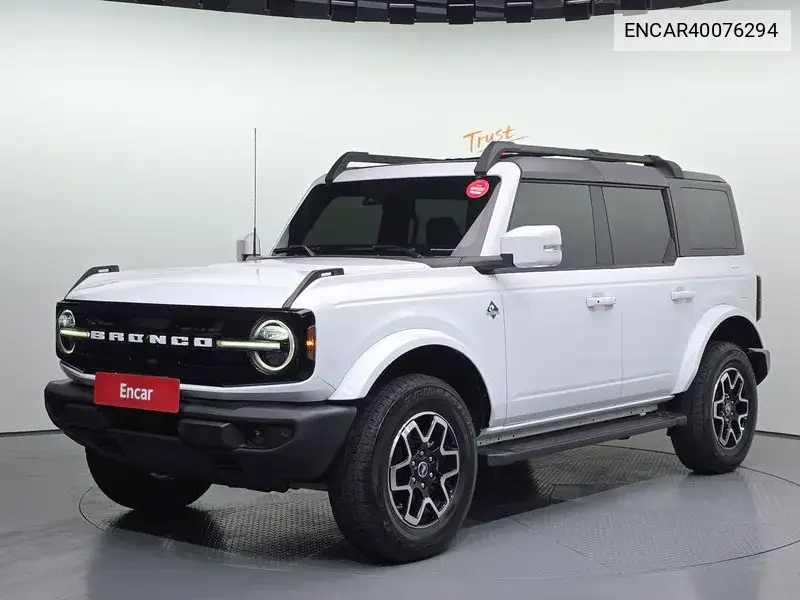 Ford Bronco 2022 года выпуска