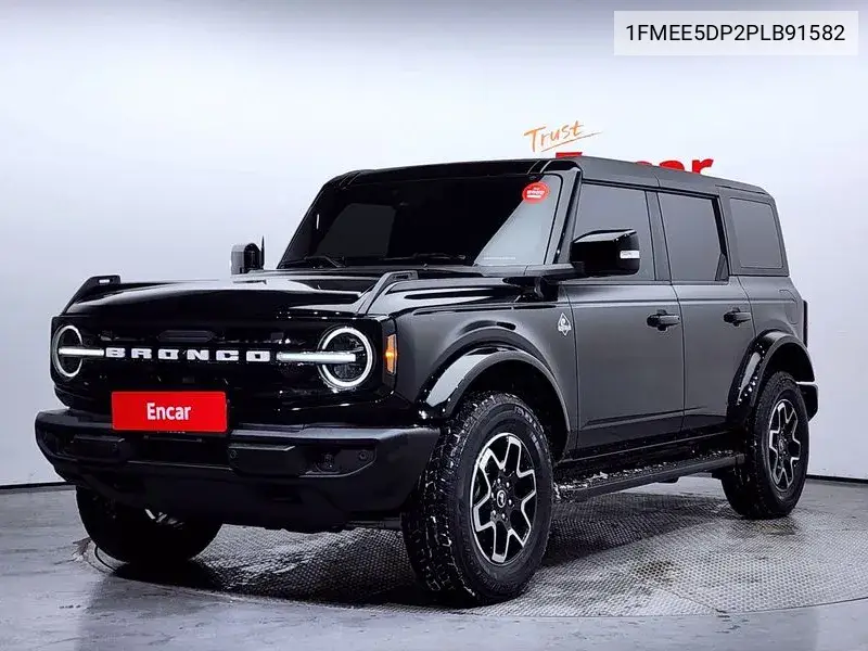 Ford Bronco 2023 года выпуска
