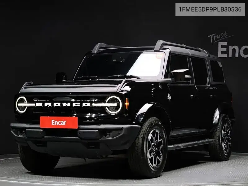 Ford Bronco 2023 года выпуска