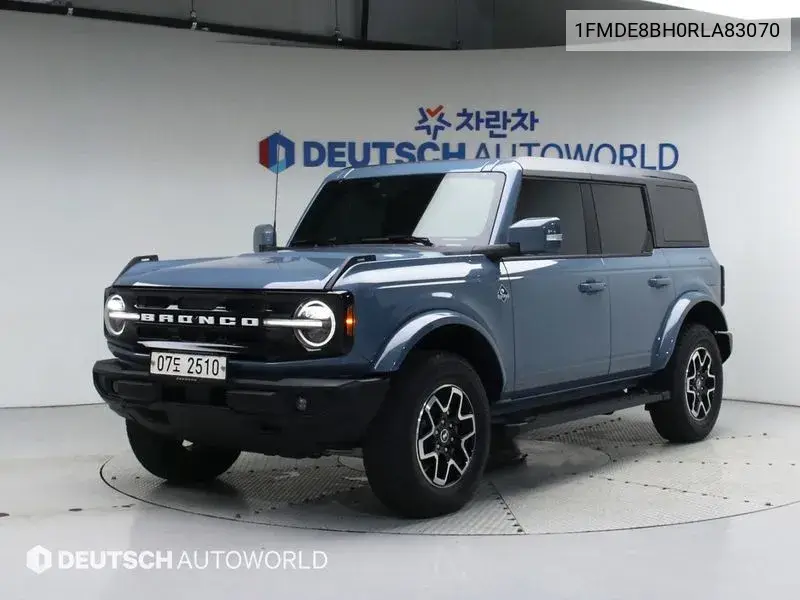 Ford Bronco 2024 года выпуска