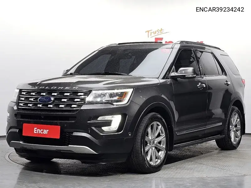 Ford Explorer 2017 года выпуска