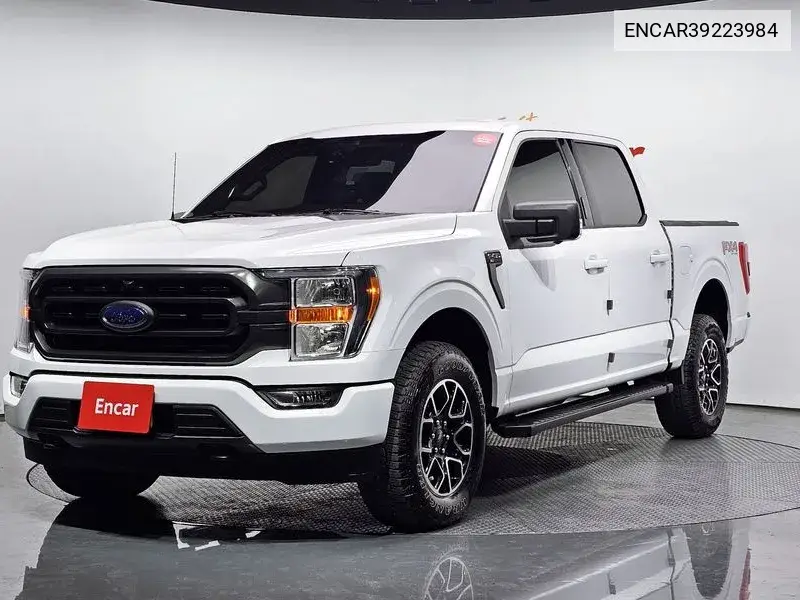Ford F-150 2021 года выпуска