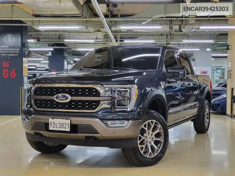 Ford F-150 2021 года выпуска