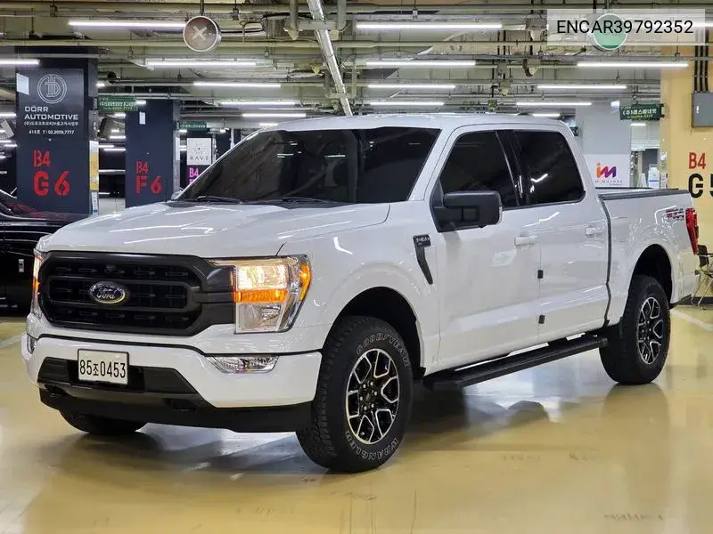 Ford F-150 2021 года выпуска