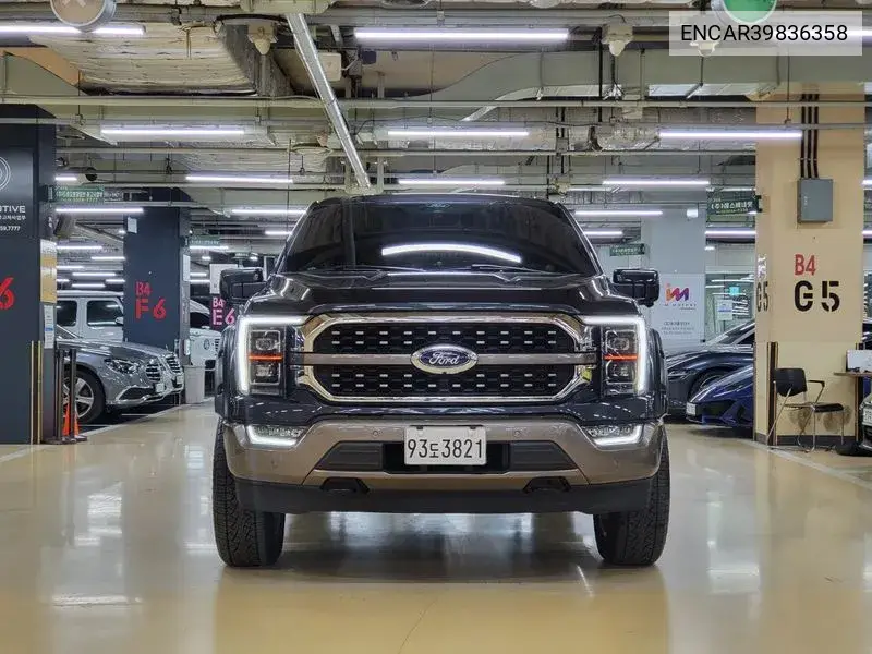 Ford F-150 2021 года выпуска