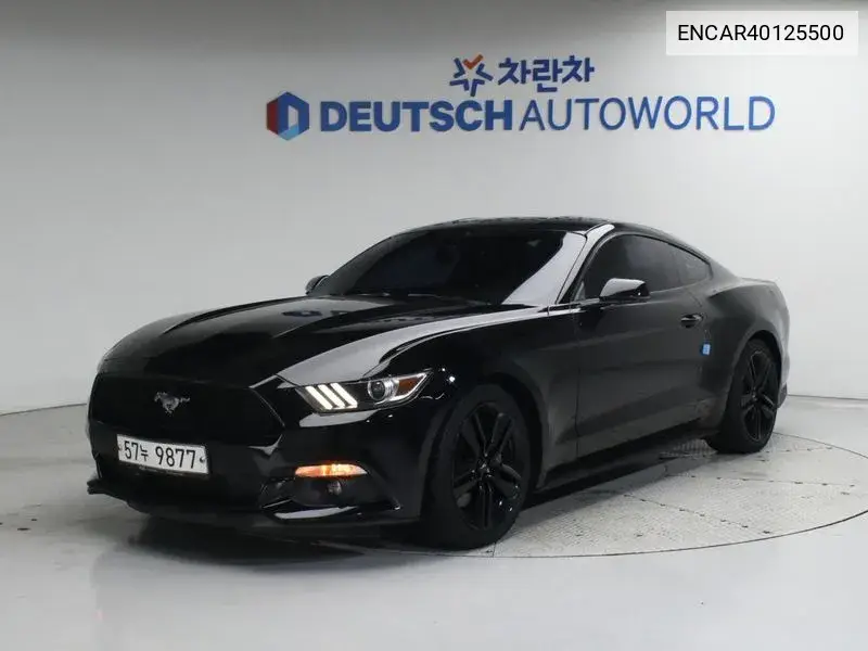 Ford Mustang 2017 года выпуска