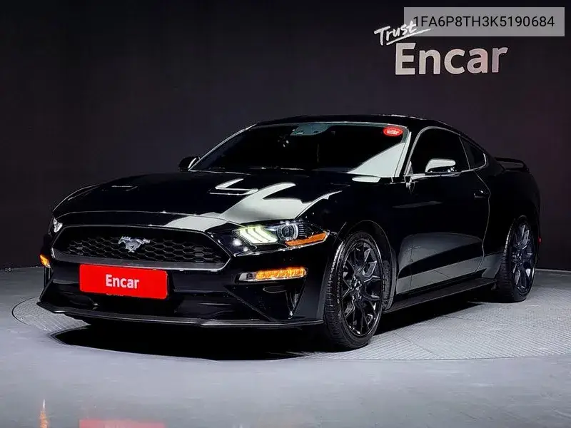 Ford Mustang 2019 года выпуска