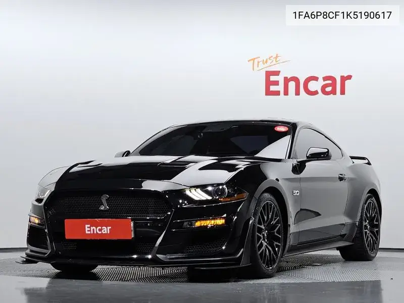 Ford Mustang 2019 года выпуска