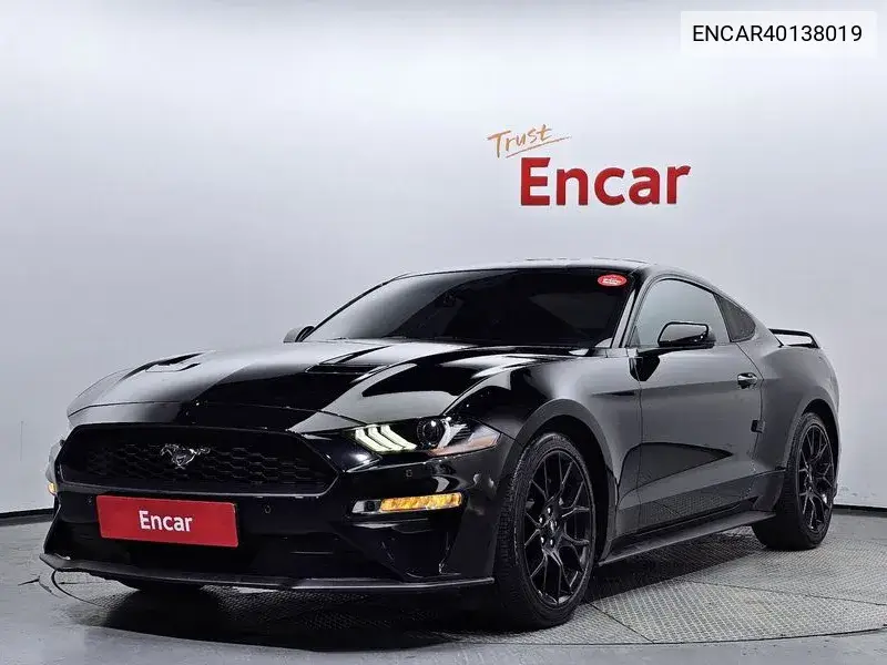 Ford Mustang 2019 года выпуска