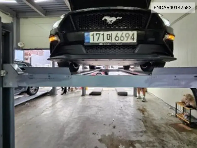 Ford Mustang 2022 года выпуска