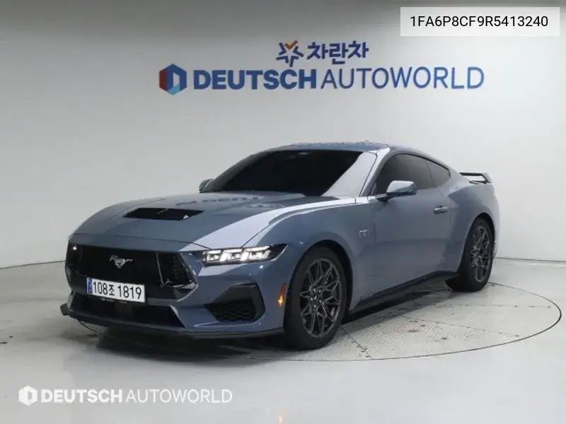 Ford Mustang 2024 года выпуска