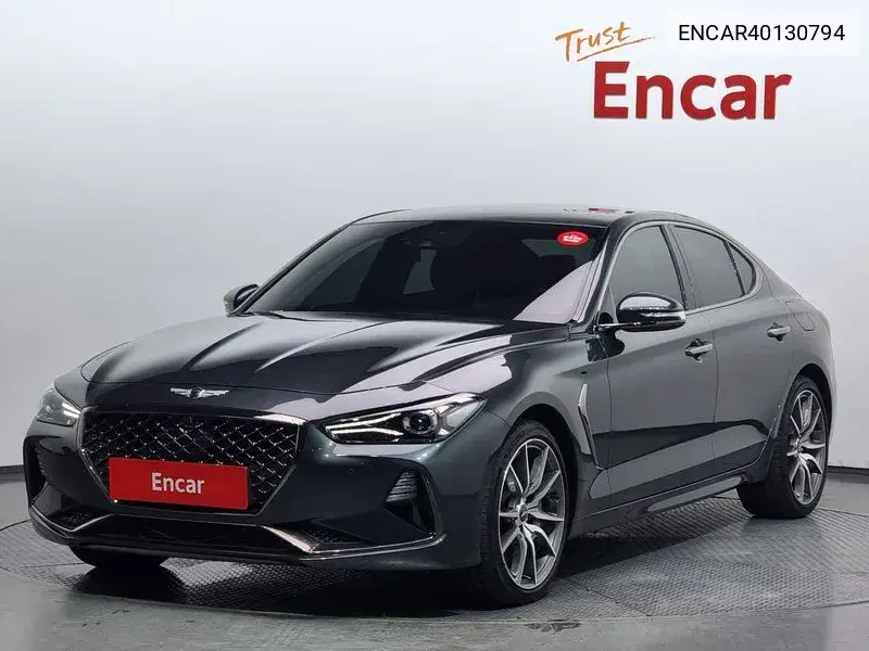 Genesis G70 2017 года выпуска