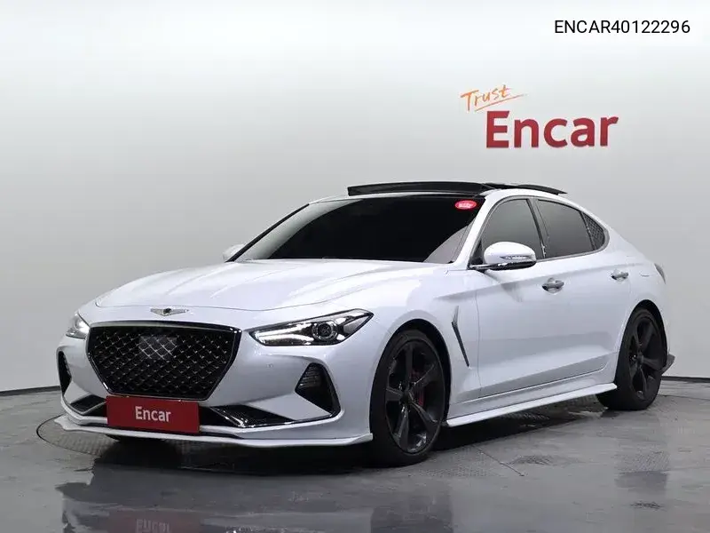 Genesis G70 2018 года выпуска