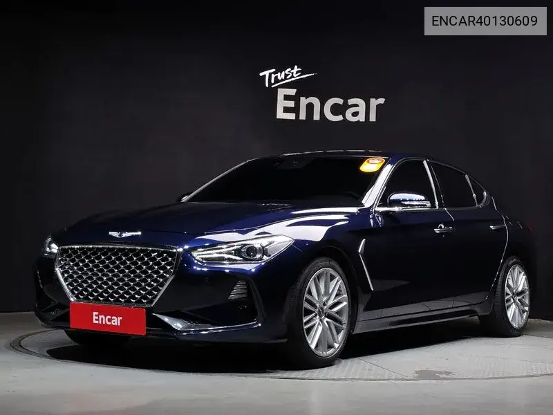 Genesis G70 2018 года выпуска