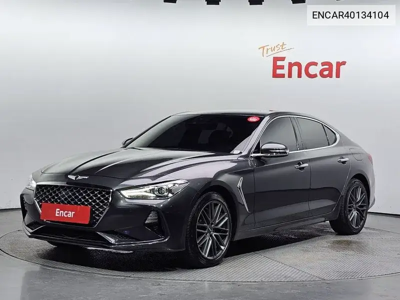 Genesis G70 2018 года выпуска