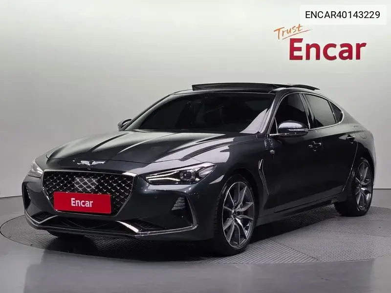 Genesis G70 2018 года выпуска