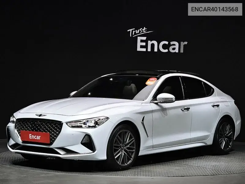 Genesis G70 2018 года выпуска