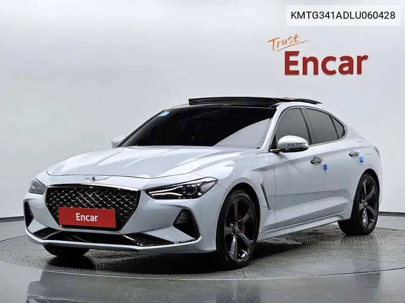 Genesis G70 2019 года выпуска