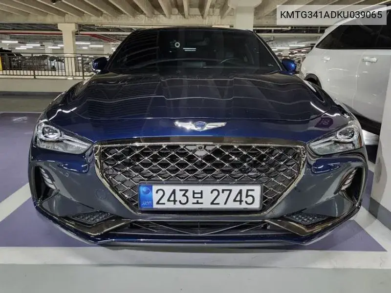Genesis G70 2019 года выпуска