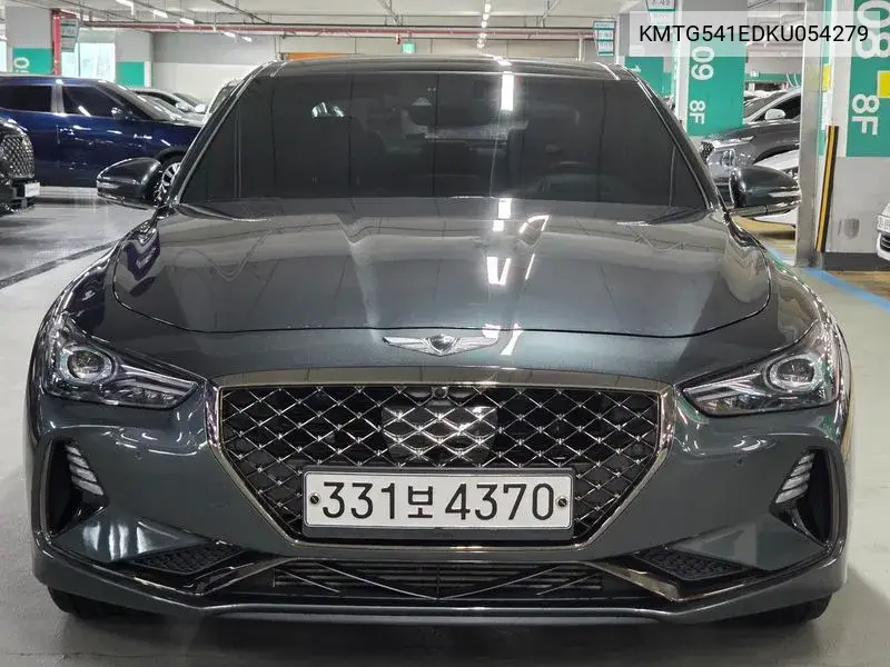 Genesis G70 2019 года выпуска