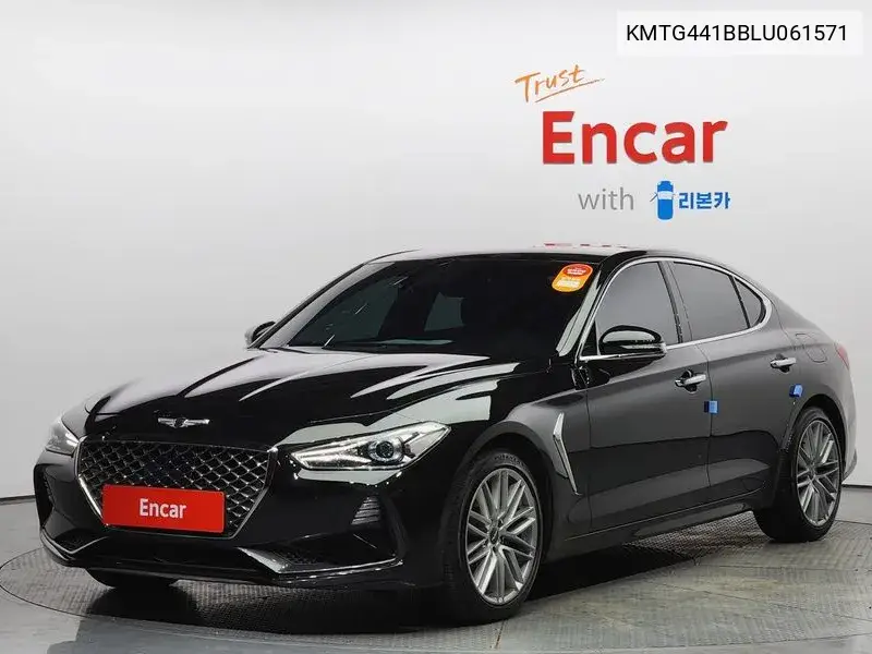 Genesis G70 2020 года выпуска