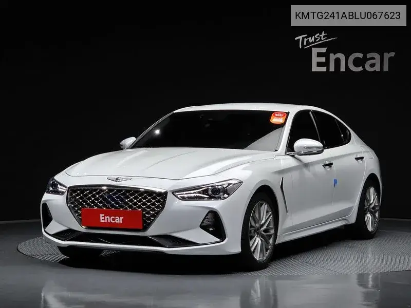 Genesis G70 2020 года выпуска