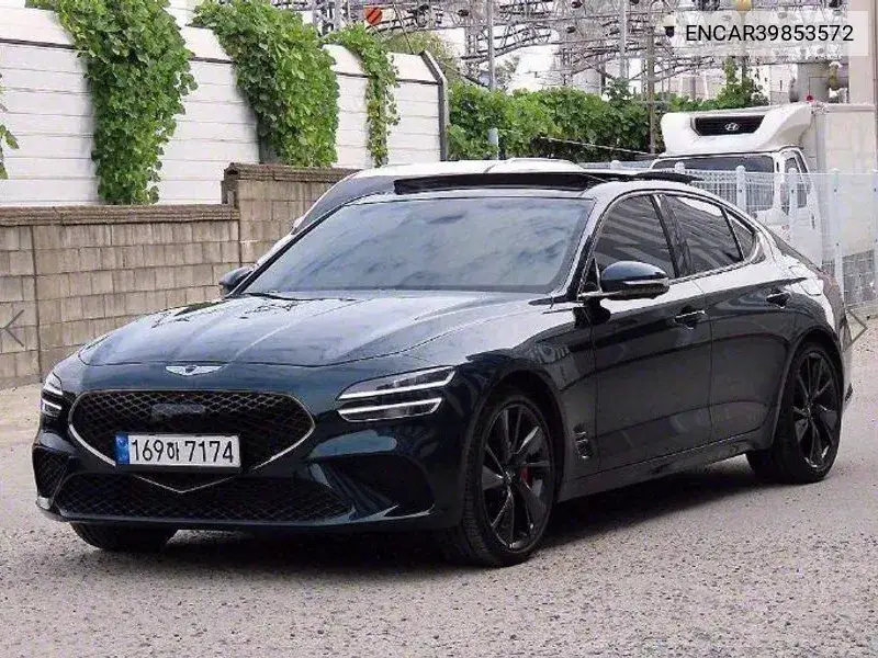 Genesis G70 2022 года выпуска
